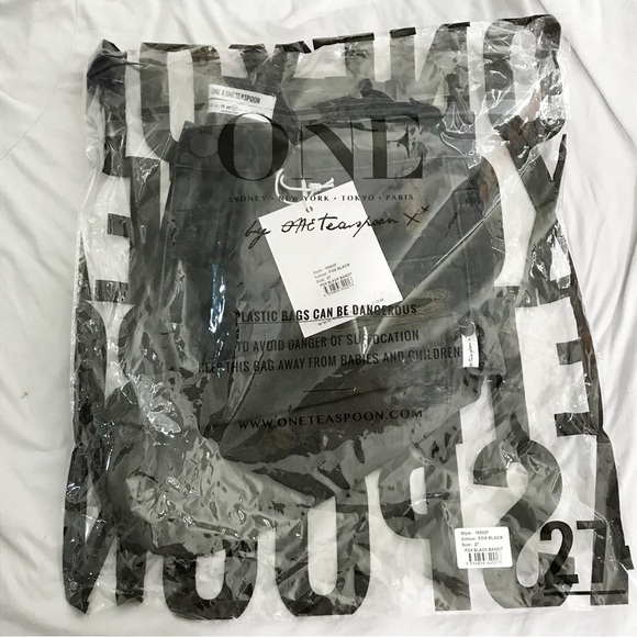 One Teaspoon Fox Black Bandit shorts low waist style NIB - Picture 3 of 13